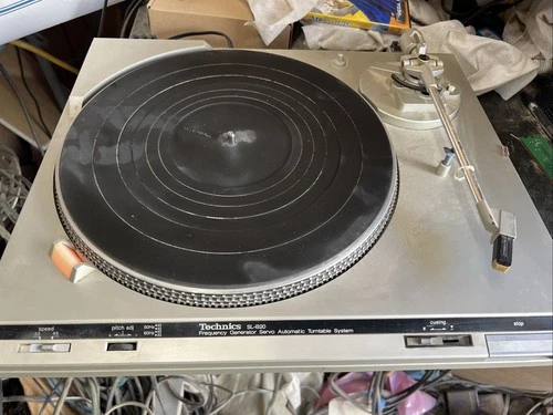 Technics SL-B202 Turntable - Untested