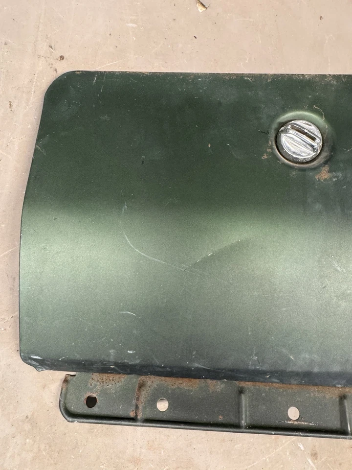 Chevy Impala Belair 1969 1970 interior tablero guantera puerta bisagra pestillo guantera Foto 4 de 4