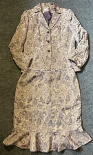 LeSuit Suit 2 Pc Skirt Blazer Women 12 Purple Ruffle 3 Rose Buttons Lined Career