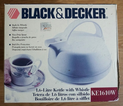 BLACK & DECKER 1.6L KETTLE WITH WHISTLE KE1610W  NEW