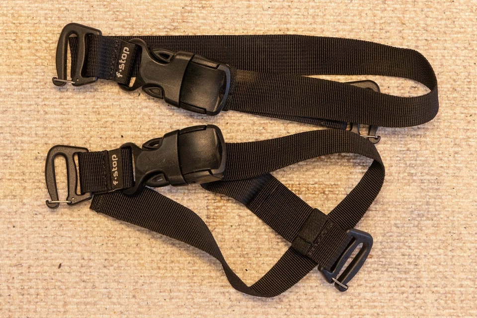 Mochila para cámara F-Stop Tilopa con UCI y correas grandes profesionales y de pendiente media Foto 2 de 4