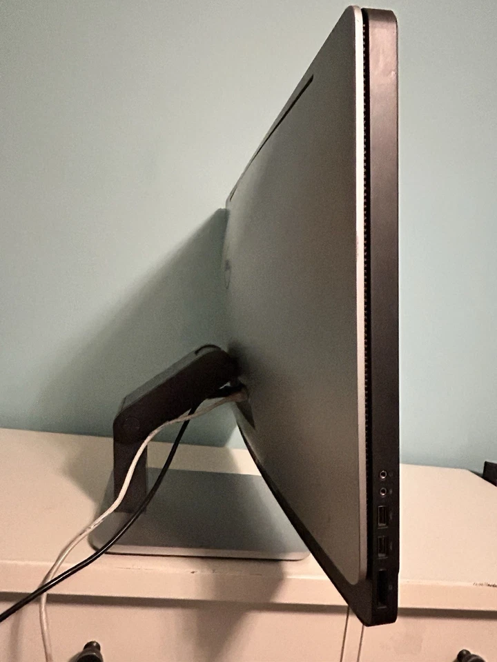 Dell XPS One 2710 All In One Desktop Computer 27” For Parts Or Repair Only - Image 4 of 4