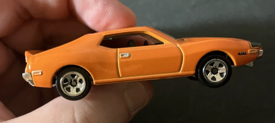 Orange AMC Javelin AMX - Hot Wheels 2009 New Models 16/42 1:64 Diecast CLEAN NM - Image 4 of 4