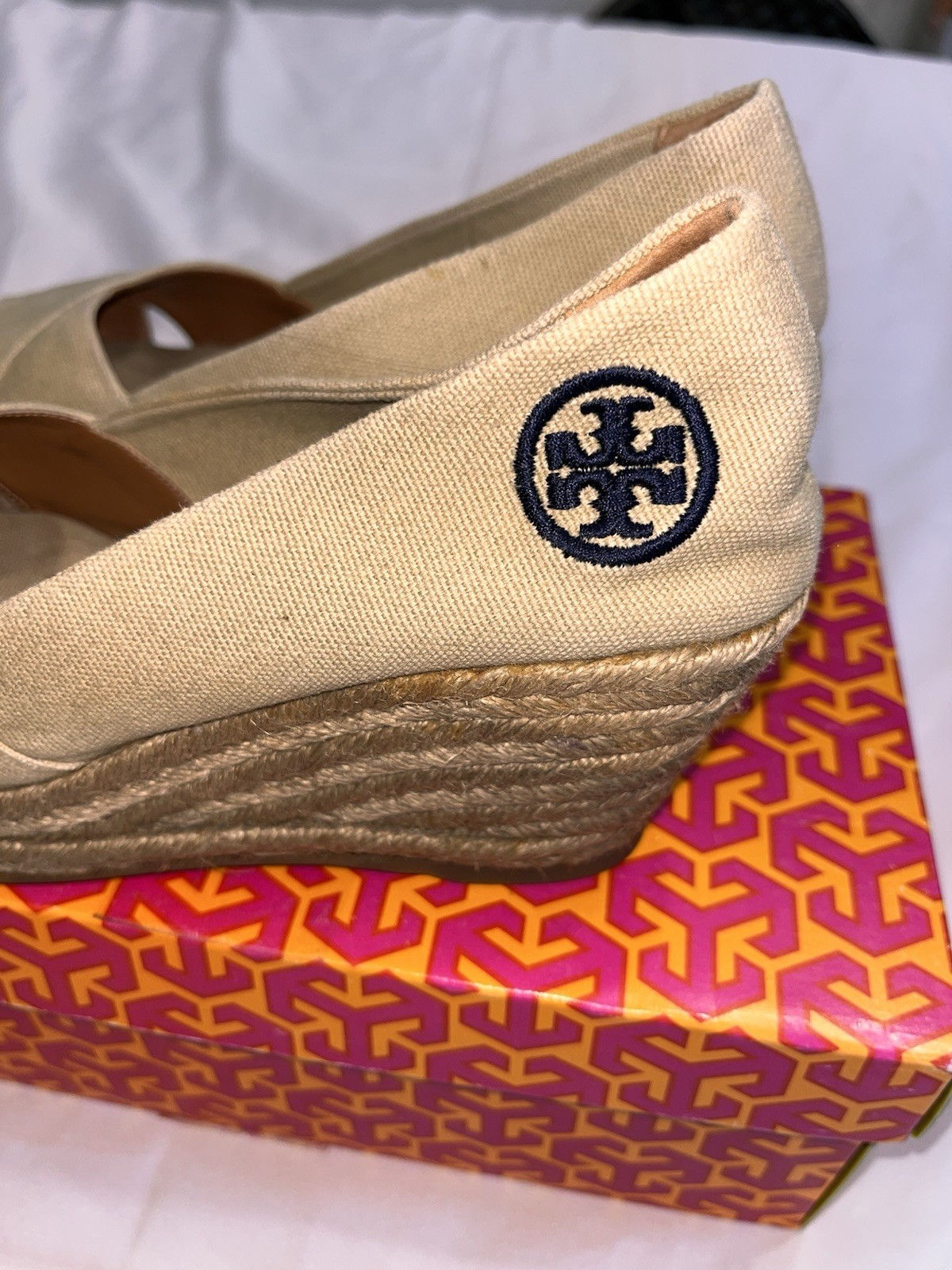 NIB Tory Burch Filipa Espadrille wedge criss cross heel shoe. Oatmeal. Size 8 thumbnail 8
