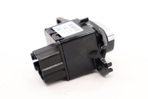 2020 - 2025 CHRYSLER VOYAGER EMERGENCY PARK PARKING BRAKE SWITCH BUTTON OEM - Picture 7 of 11