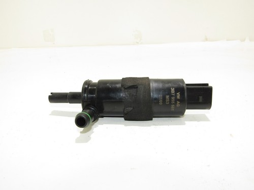 AUDI Q5 8R Wischwasserpumpe window cleaner motor sprayer 3B7955681