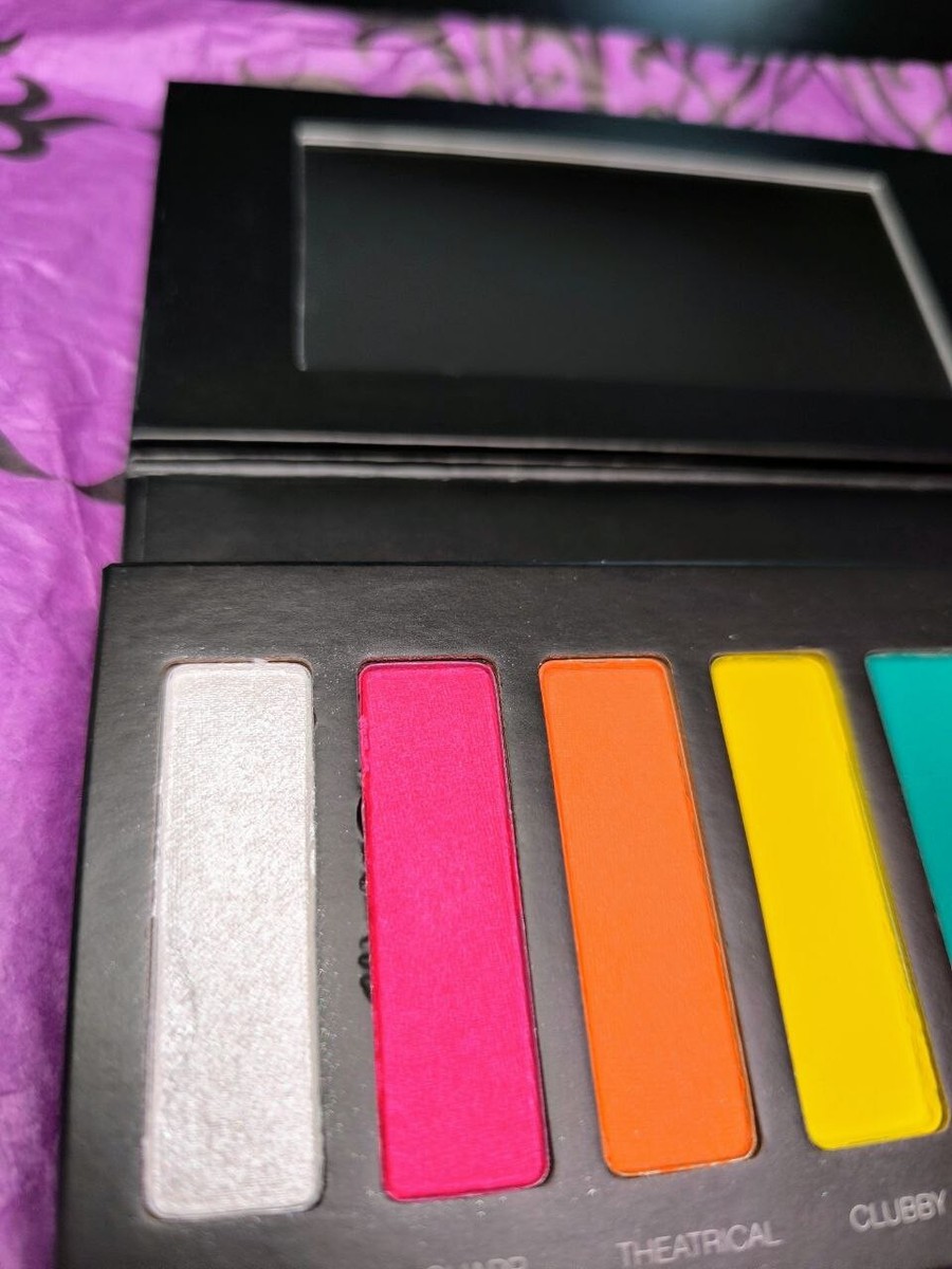 Palette De Fards à Paupières Younique N°8 - Assortiment De Couleurs - Neuf