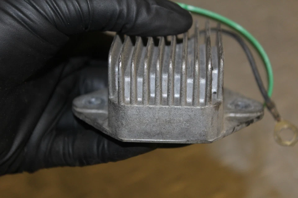 Suzuki GS1000 GS 1000 1978 rectificador regulador de voltaje Foto 4 de 4