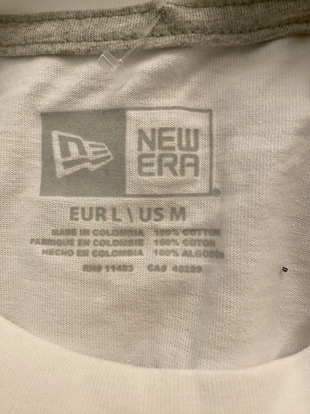 FILA Nuovo con etichetta! T shirt uomo girocollo stile logo nuova epoca cotone bianco M