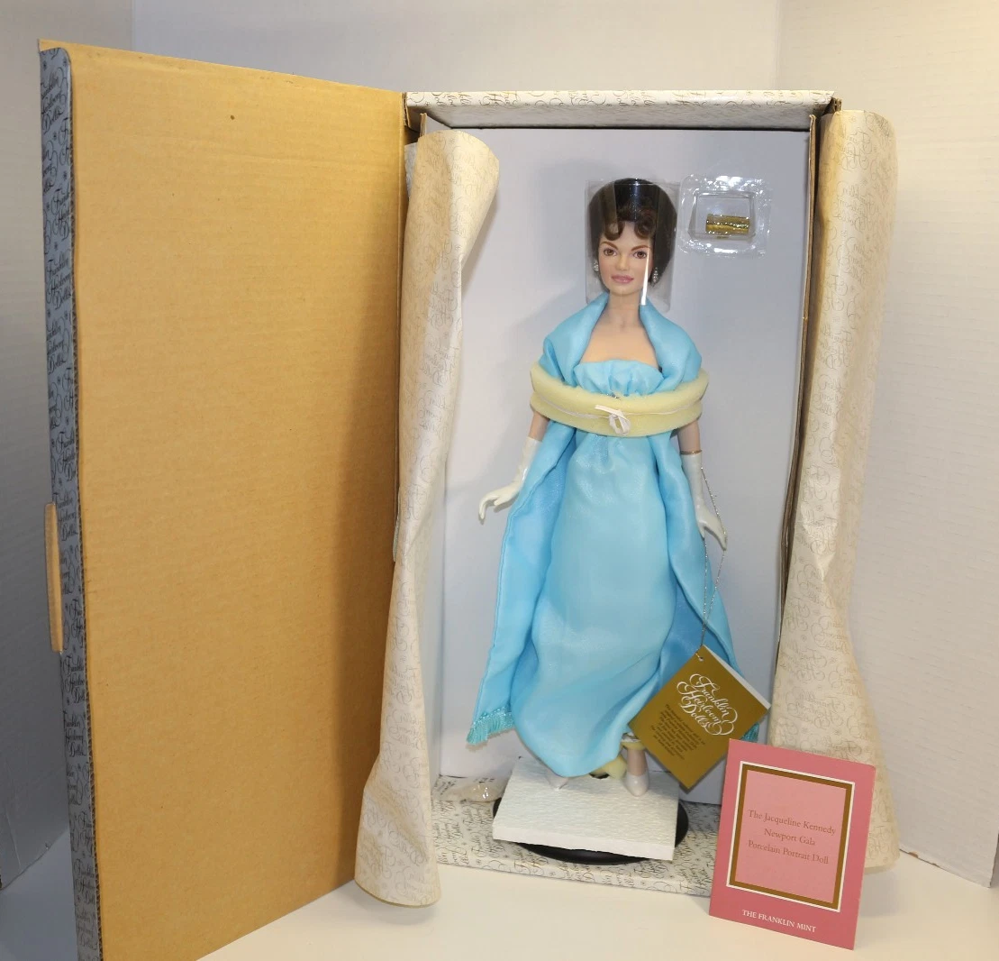 jackie kennedy blue dress Did you know Jacqueline Kennedy's iconic wedding dress was crafted- twice- by African-American designer Ann Lowe? When the original gown was ruined by water damage, Lowe recreated it in just days, delivering