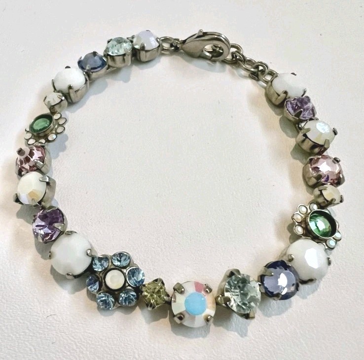 Vintage Sorrelli Fresh Spring Flowers Rhinestone & Milk Glass Bracelet 8 Inches View 3
