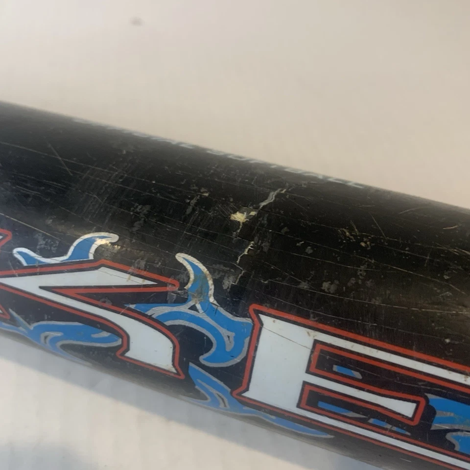 Bate de softbol lanzamiento lento MIKEN Freak 98 MSFN E-Flex 29 oz/34" Foto 3 de 4