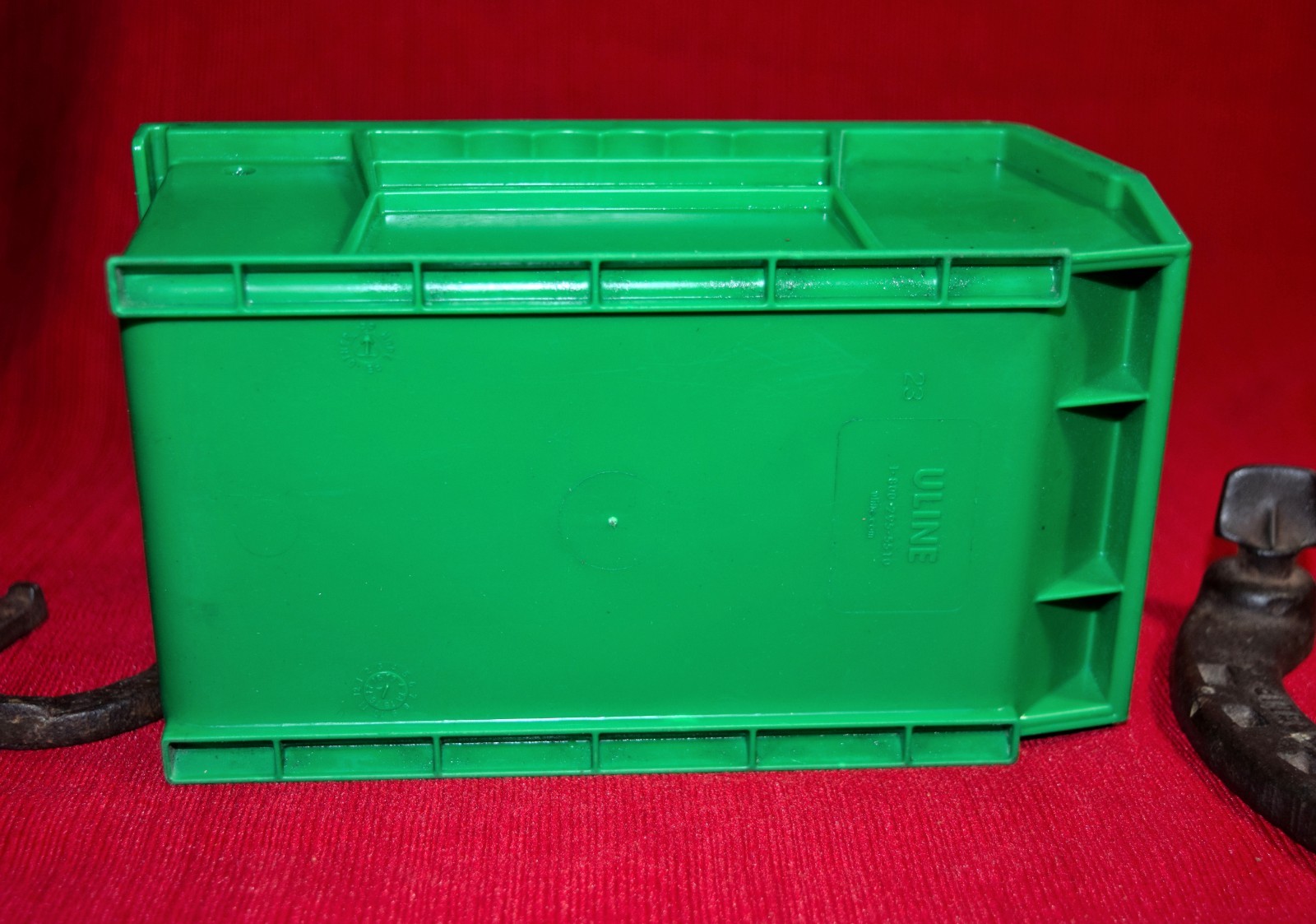 Uline S-12414 Plastic Stackable Storage Bins 7.5"x4"x3" Green Industrial Grade