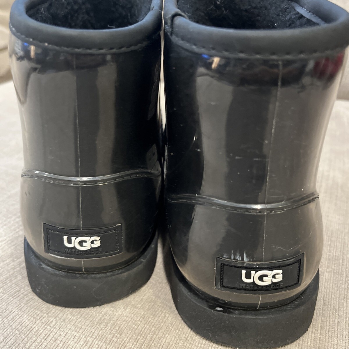 UGG CLASSIC CLEAR MINI BLACK WATERPROOF ANKLE BOOT SIZE 4