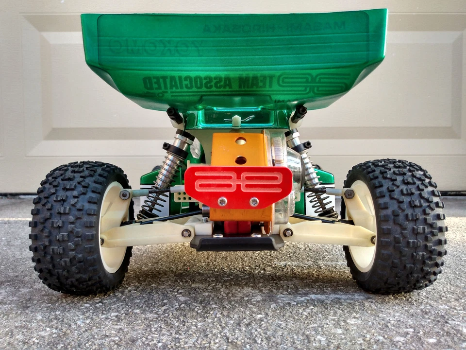 Team Associated RC10 Hot Trick Style Front and Rear Bumper Set - Image 4 of 4