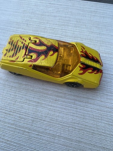 Matchbox Superrfast Datsun 126X with flames 1973 Lesney Diecast Car No. 33 - Picture 4 of 4