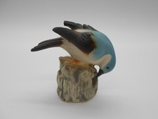 ( 01 )  FIGURINE EN BISCUIT OISEAU EN PORCELAINE ITALIENNE CAPODIMONTE ?