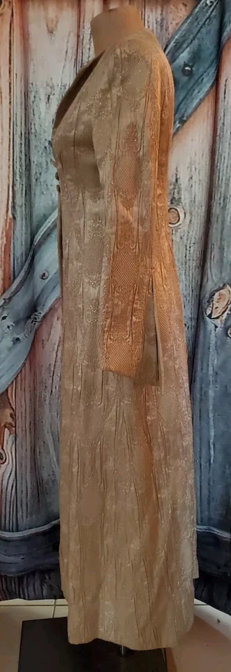 Abrigo de seda vintage Peggy Jennings crema y dorado  Foto 4 de 4