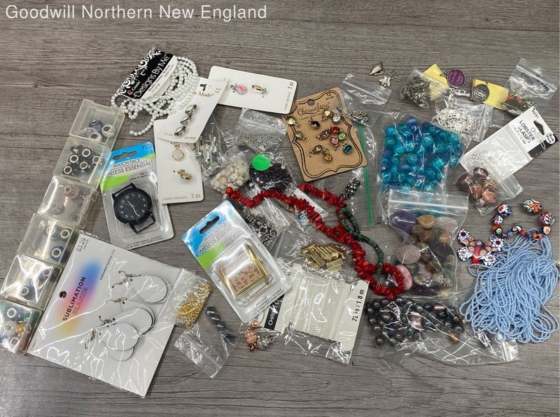 2 lbs Jewelry Making Craft Lot Loose Stone Beads Glass Charms Millefiori