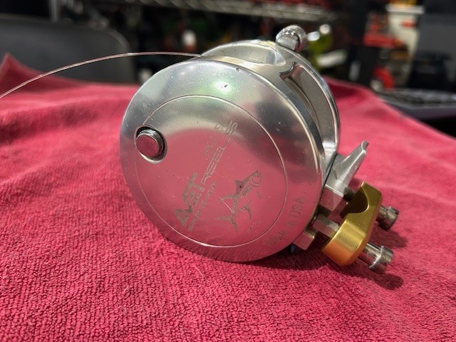 Hxj 5/2 Two-speed Lever Drag Reel Good Condition Ships Free!!