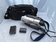 Sony CCD TRV-108 Hi8 Video Camcorder w/ Charger Battery Case  Tested