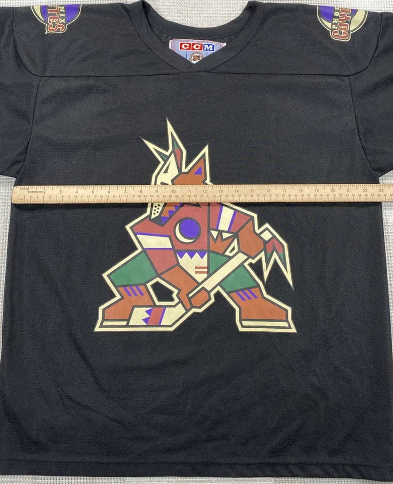 Camiseta Vintage Phoenix Coyotes Roenick 97 Preta CCM Canadá Masculina Média - Imagem 3 de 4