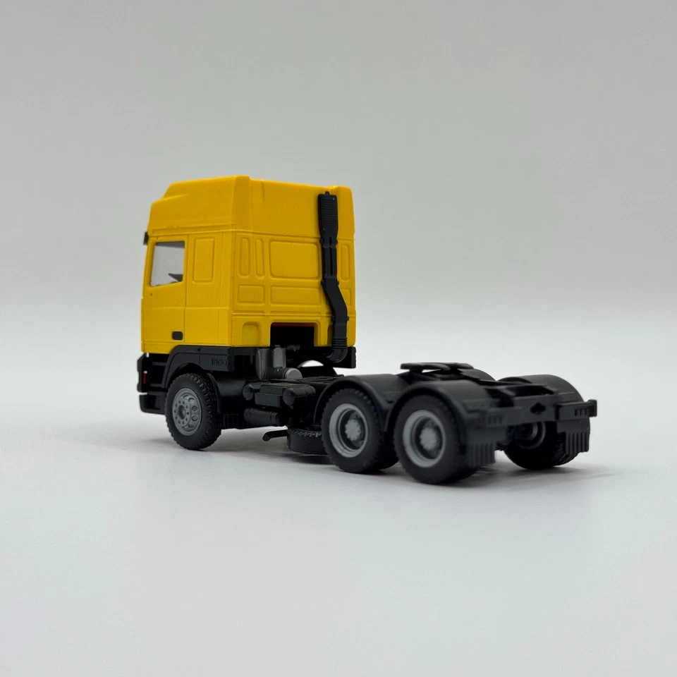DAF 95 XF 6x2 Truck Tractor Yellow | Herpa 1:87 (H0) | Original Box - Image 2 of 4