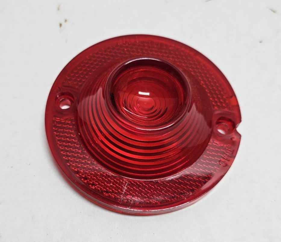 Glo-Brite 5950691 Chevy Corvair 1960-1961 Luz trasera Luz de freno Lente Foto 3 de 4