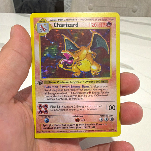 1999 Pokémon Base Set 1st Edition Shadowless Charizard #4/102,