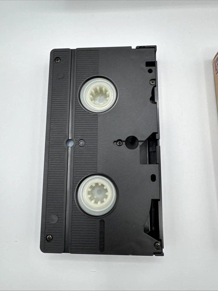 The Last of the Mohicans (VHS, 1993) - Image 3 of 4