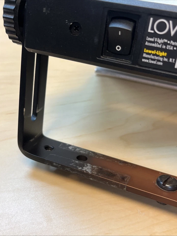 Lowel V light halogen filmmaking videography - needs bulb and glass cover - Image 4 of 4