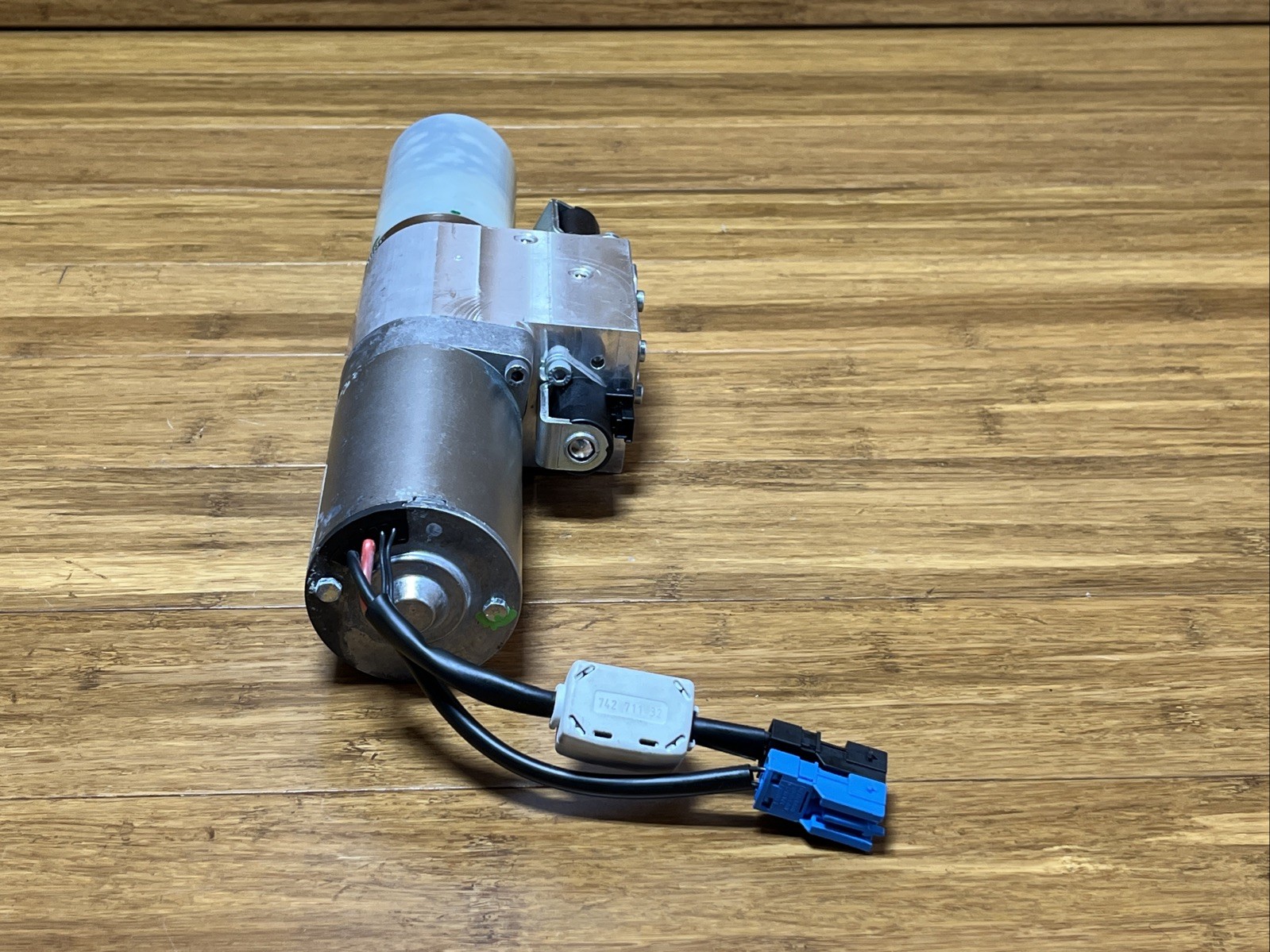 2017-2023 Rolls Royce Dawn RR6 Convert. Top Roof Hydraulic Pump Motor OEM PH