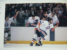 NHL HOCKEY PHOTO PRINT CELEBRATION STANLEY  CUP ISLANDER CLARK GILLIIE  NYSTROM