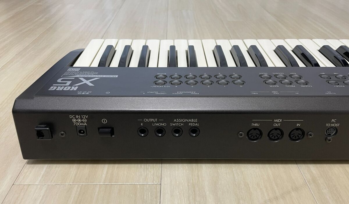 Korg X5 61-Key Keyboard Synthesizer with Adapter Used from Korg X5 61-Key Keyboard Synthesizer with Adapter Used from