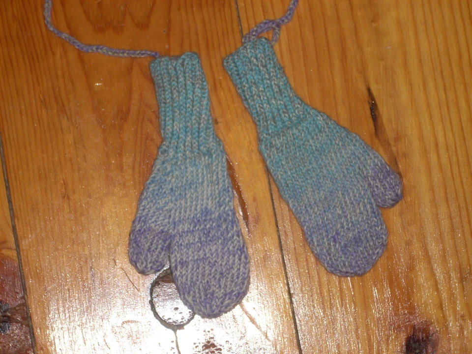 Mitones tejidos a mano de mezcla de lana para bebés/bebés Foto 3 de 4