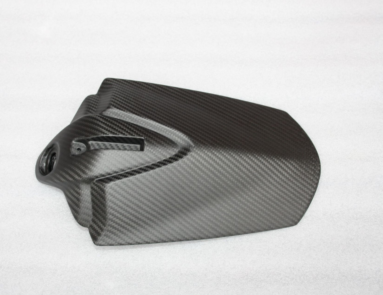 Capot de selle ultra léger Speed Triple 1200 carbone mat