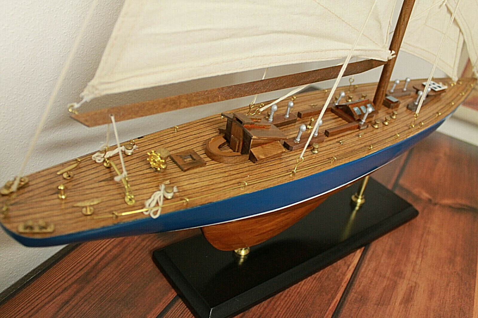 Foto 3 di 6