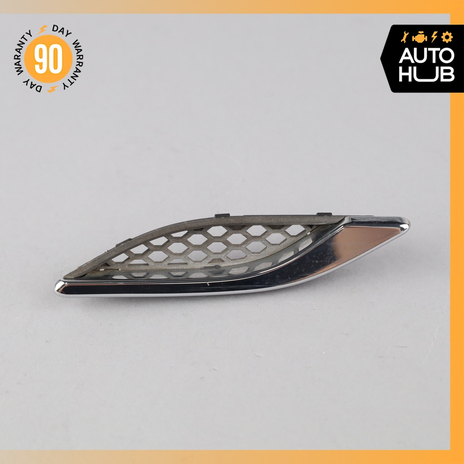 14-16 Maserati Ghibli M157 Right Fender Panel Grille Vent Set 670025654 OEM