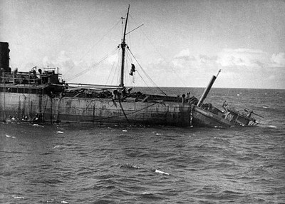 Shipping A torpedo from a U-boat had cut the ship practically in t- Old Photo