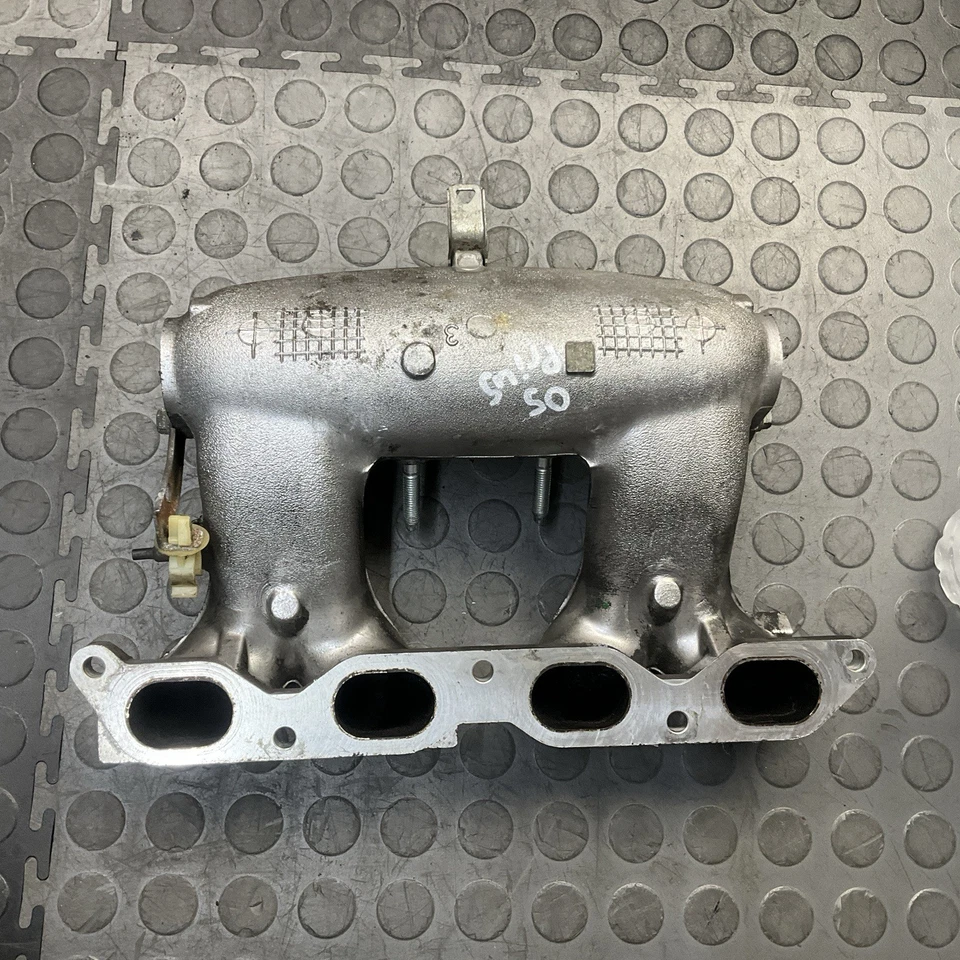 Toyota Prius 2004-2009 colector de admisión de motor OEM Foto 2 de 4