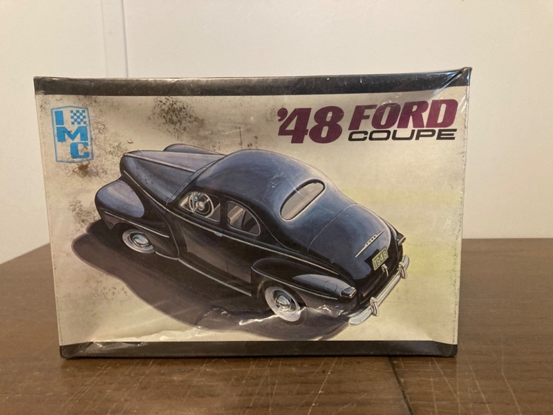 IMC 1:25 SCALE  '48 FORD COUPE FACTORY SEALED