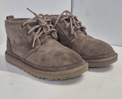 UGG Neumel  Women's Size 7 ...S/N 1094269