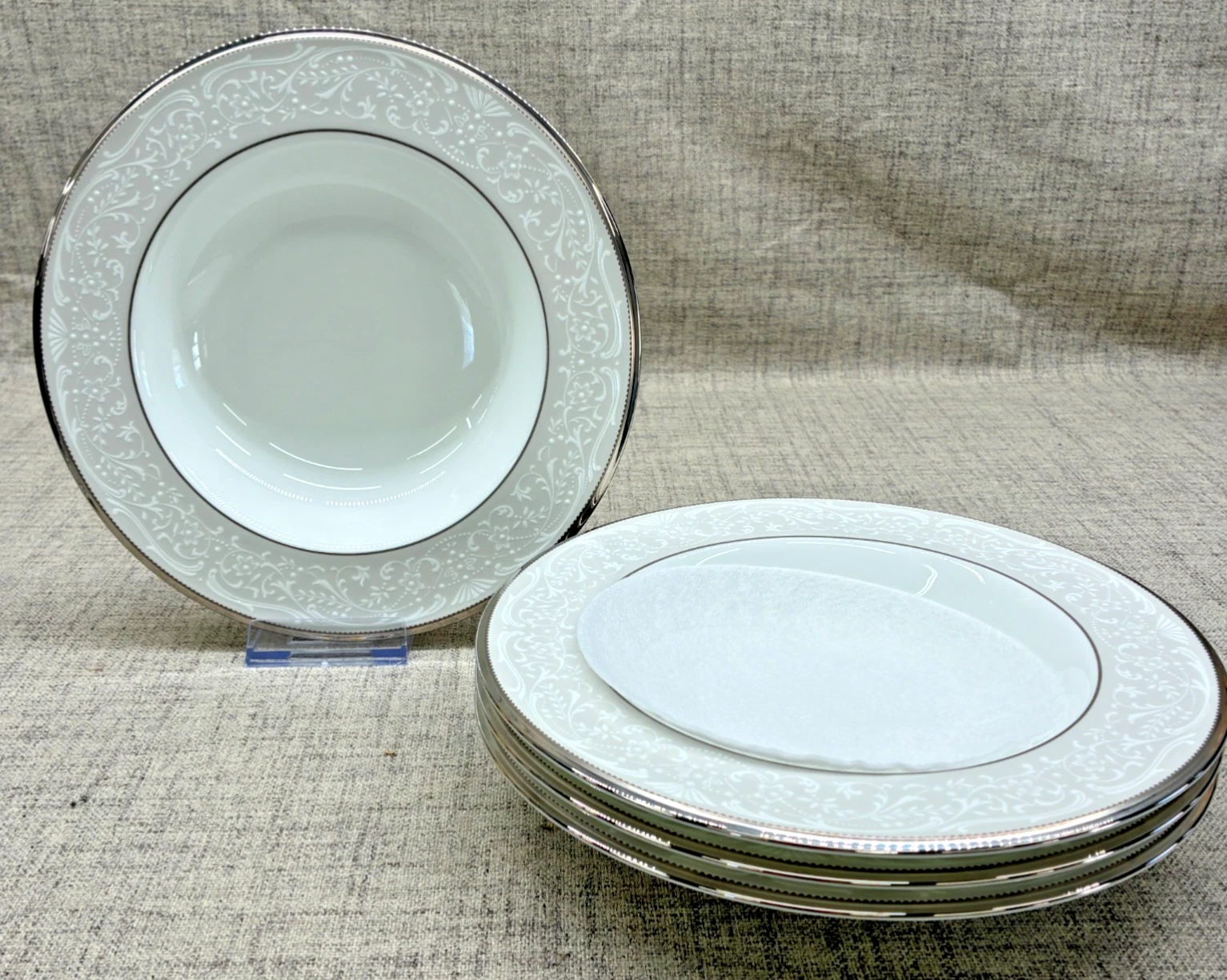 Noritake Silver Palace Salt & Pepper - Thumbnail 2