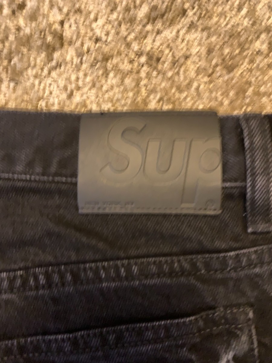 Supreme Shibori Loose Fit Jean Black Size 34 | SS23 | eBay Supreme Shibori Loose Fit Jean Black Size 34 | SS23 | eBay