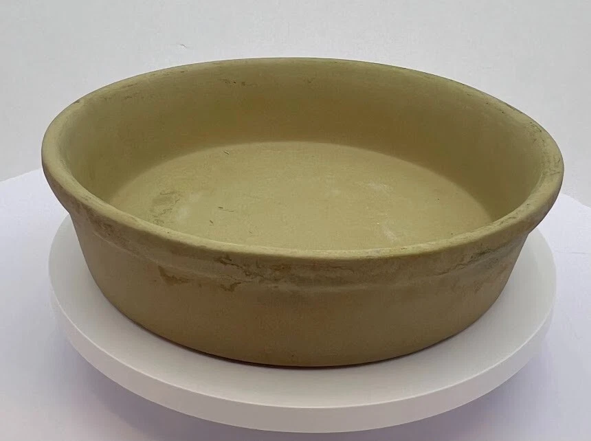 Pampered Chef K076 Deep Dish Baker 11.5 Round Stoneware Pie Plate Pizza Stone