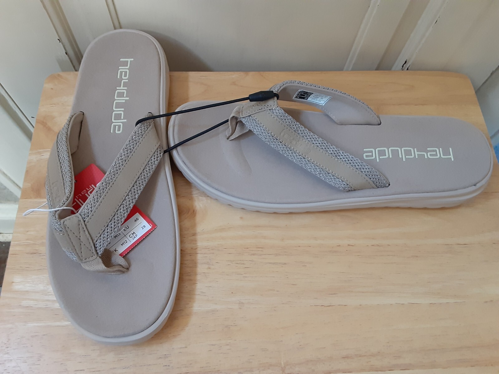 Hey Dude Sami Sox Men's Flip Flops Size 13 NEW IN BOX 8056182782083 | eBay