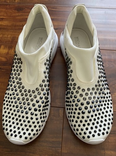 yeezys with high socks