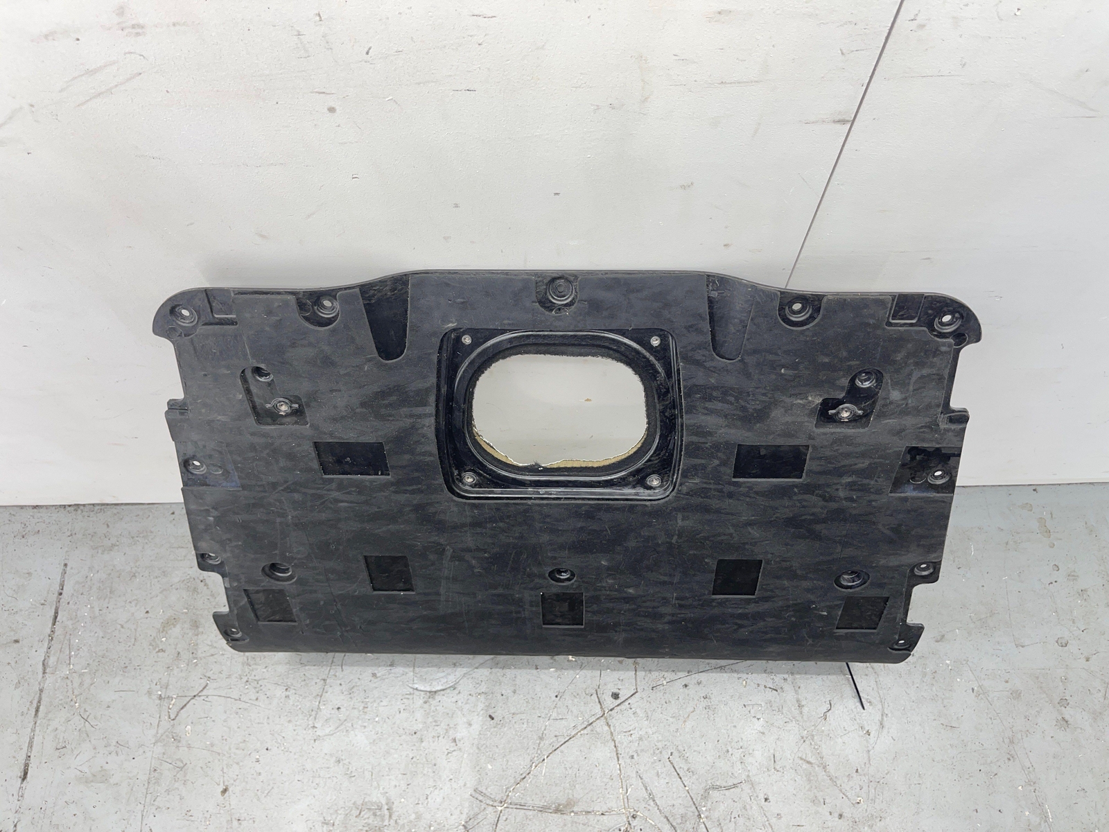2020-2023 MCLAREN GT 4.0L ENGINE TRIM COVER PANEL BLACK ACCESS OEM 2021 2022