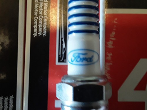 * 6 GENUINE FORD Motorcraft SP578 Engine Ignition Spark Plug Lincoln CYFS-12Y-PT - Picture 4 of 7