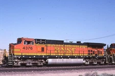 Original Train Slide  BNSF C44-9W #4376  05/2004 Thorn California
